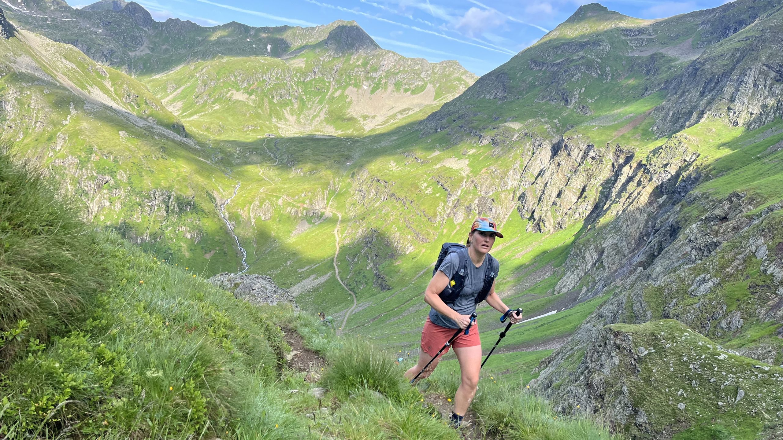 hoch zu Gollingscharte mit Landawirseehütte im Hintergrund